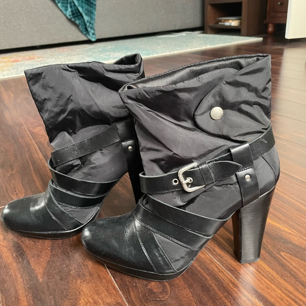 Stuart Weitzman Black Booties size 7.